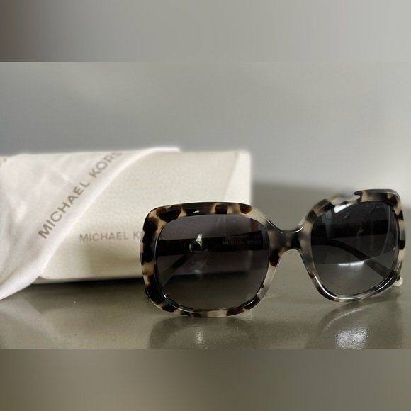 Michael Kors Women Sunglasses - Picture 5 of 5